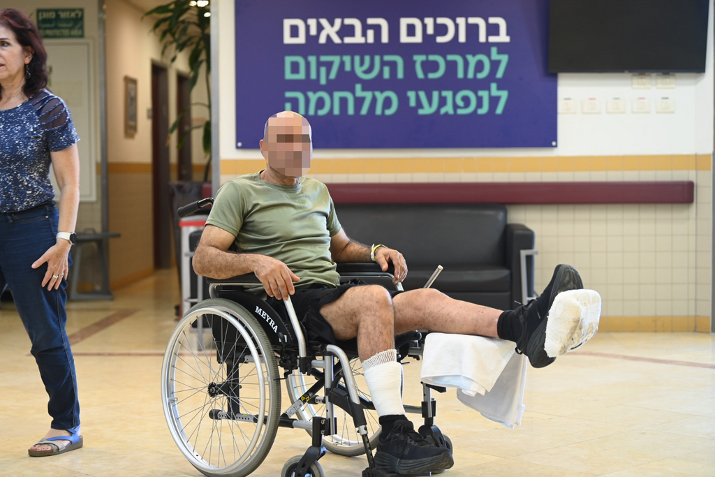 הגשש רנ"ג ת' נפצע בפתח מנהרת תופת ברצועת עזה במהלך השיקום בבית החולים שיבא