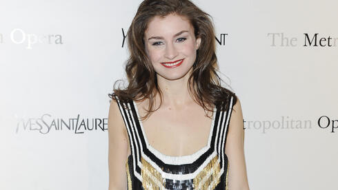 קלואי מאל על השטיח האדום, 2012