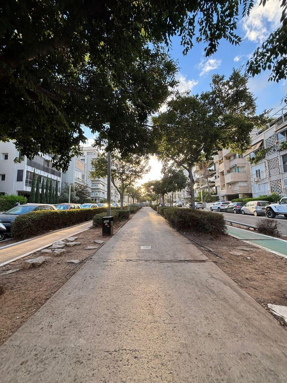 Tel Aviv 
