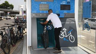 מתקני בייק בוקס בתחנת הרכבת בנתניה