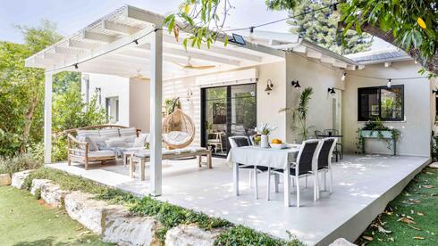 בית הסבתא והסבא בכפר הס, עיצוב: שני אוסישקין