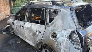 רכב נשרף ברחוב עזה בירושלים כתוצאה מפעילות מחאה באזור למען החטופים