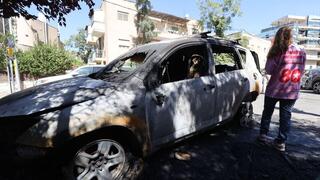 רכב נשרף ברחוב עזה בירושלים כתוצאה מפעילות מחאה באזור למען החטופים