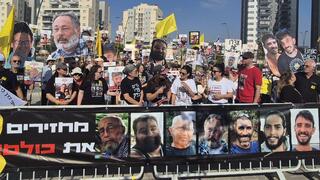 הצהרת משפחות החטופים בקריית גת  - 700 ימים שהם בשבי בהשתתפות ארבל יהוד, יאיר הורן, נילי מרגלית, אילנה גריצ'ווסקי, עדינה משה וקרינה אנגלברט