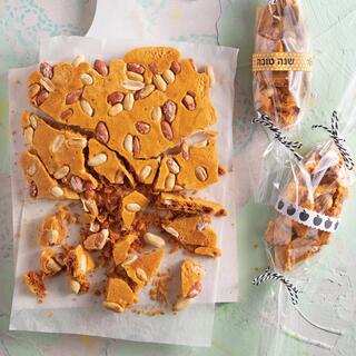 חטיף דבש ובוטנים - HONEYCOMB