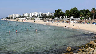 חוף הים בעיר הנופש חמאמת שבתוניסיה