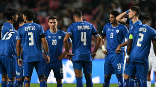 שחקני נבחרת ישראל מאוכזבים 