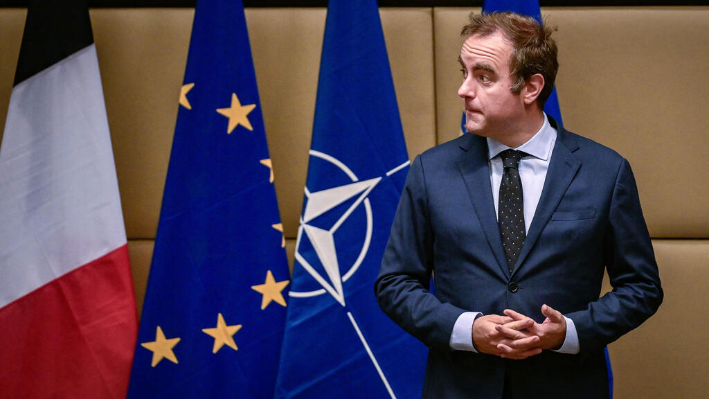 ראש ממשלה חדש של צרפת סבסטיאן לקורנו ארכיון