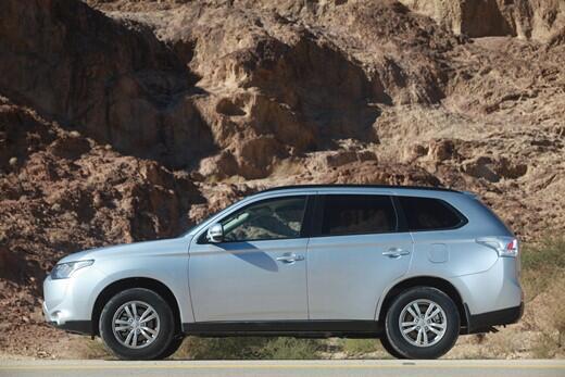 מיצובישי אאוטלנדר