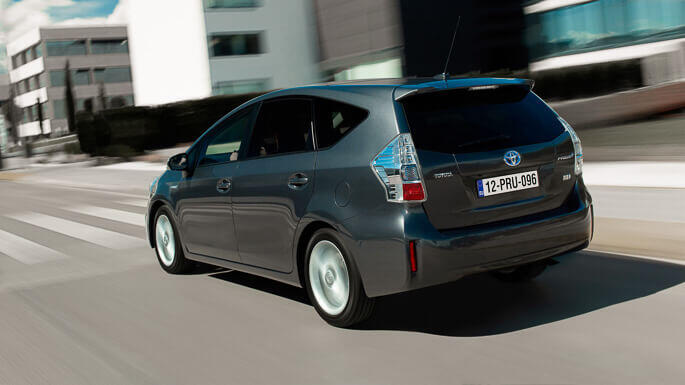 טויוטה פריוס פלוס