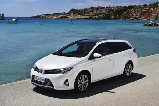 טויוטה אוריס סטיישן 