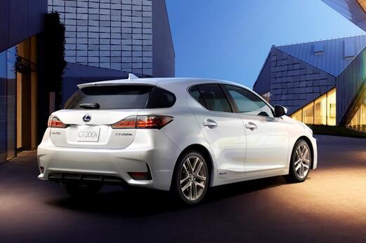 לקסוס CT200h, מודל 2014 / צילומים: יצרן