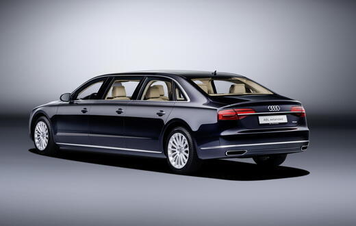 אודי A8 Extended