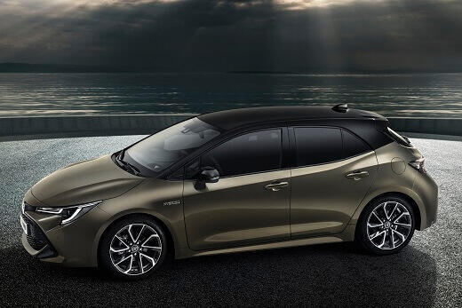 טויוטה אוריס החדשה - צד