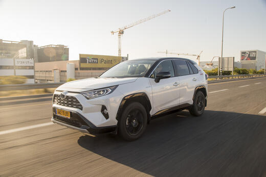 טויוטה ראב 4