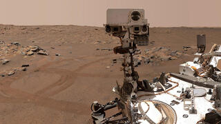 רכב החלל פרסווירנס על אדמת מאדים