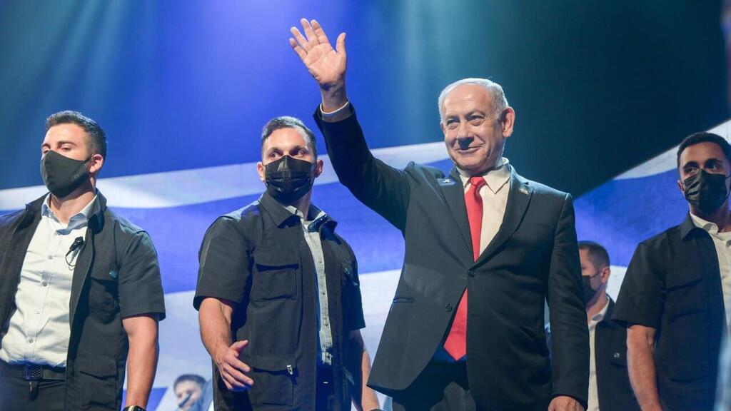 טקס חתימה על תוכניות בנייה בשטחי E1 במעלה אדומים