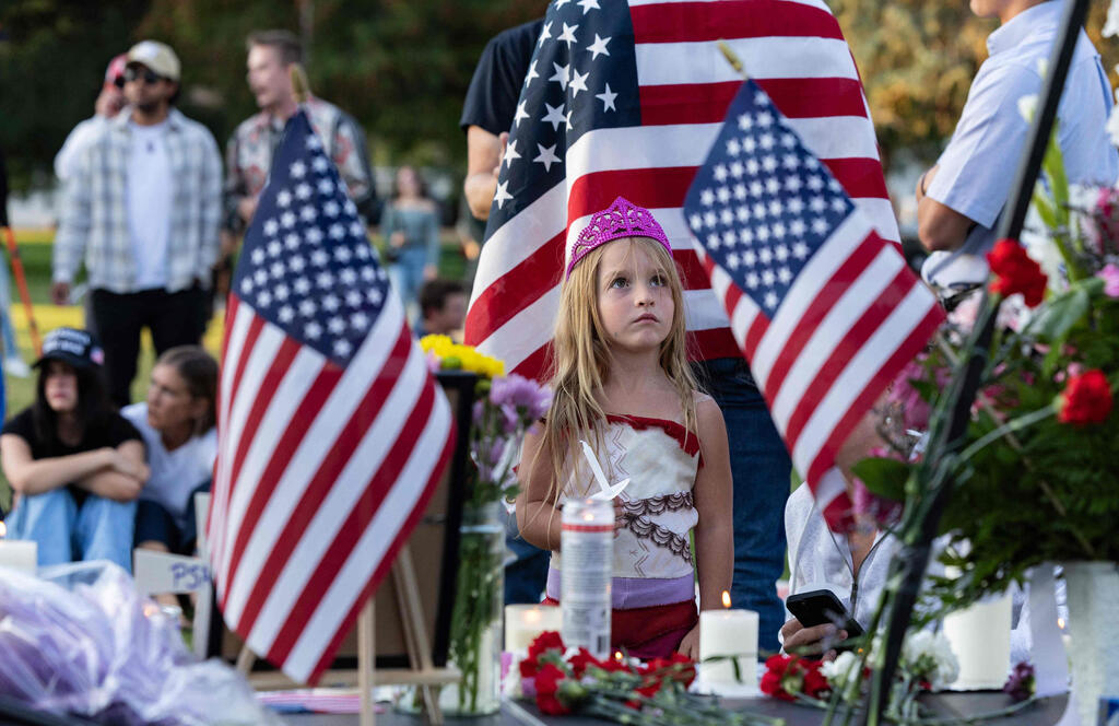 אירוע לזכר צ'רלי קירק ב יוטה ארה"ב