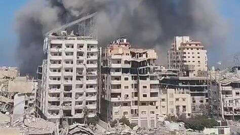 תקיפת  מגדל אל-כוואתר בשכונת תל אל-הווא, בדרום העיר עזה