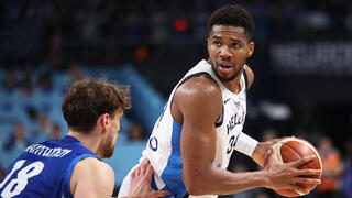 יאניס אנדטוקומבו