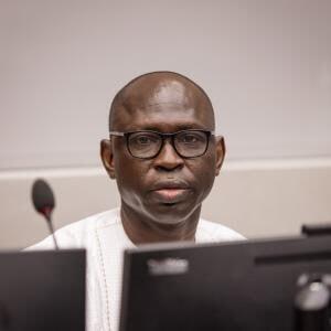 מקסים מוקום כתב אישום פושע מלחמה אפריקני בית הדין ב האג קארים חאן קרים חאן