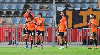 שחקני בני יהודה חוגגים