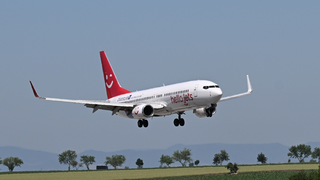 מטוס חברת HelloJet בפראג