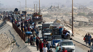 עזה פלסטינים עוזבים מצפון הרצועה דרומה