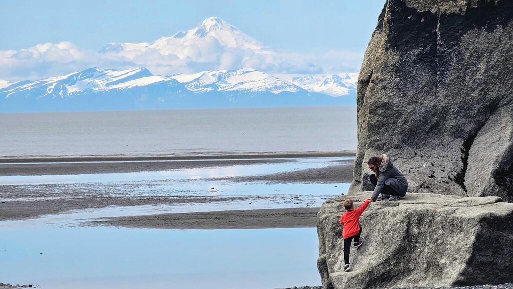 Alaska (Photo: Noam Badin) קלאם גולץ, אלסקה