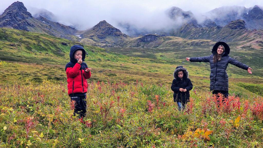 Photo: Noam Badin משפחת בדין בדרכים