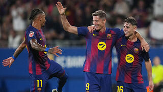 לופס, לבנדובסקי וראפיניה מאושרים