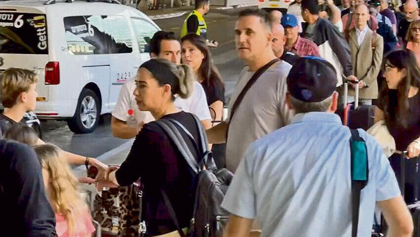 Очереди в Бен-Гурионе (Фото: "Едиот ахронот") yk14517187