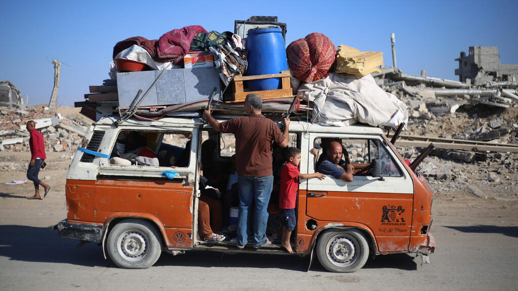 עזה פלסטינים עוזבים מצפון הרצועה דרומה