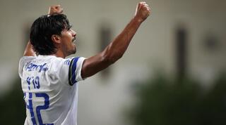 דור פרץ חוגג