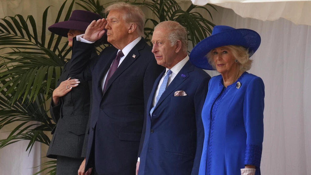 נשיא ארה"ב דונלד טראמפ מלניה טראמפ עם המלך צ'רלס ו- קמילה בטירת וינדזור