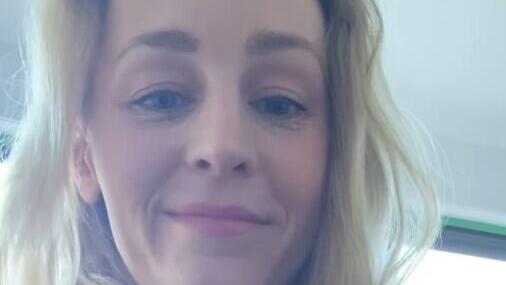 ד"ר אליס טרנר עם התאומים