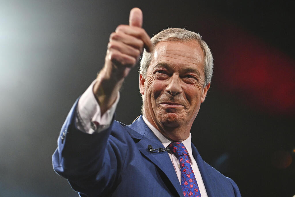 Reform UK leader Nigel Farage (Photo: AP Photo/Thomas Krych) נייג'ל פראג' מנהיג מפלגת הימין העמוק ב בריטניה Reform UK ב כנס של המפלגה ב ברמינגהאם 6 בספטמבר