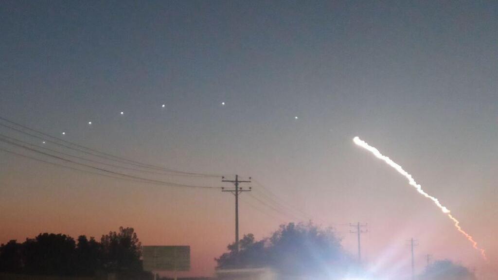 Запуск на небом Тегерана ניסויי שיגור טילים מאיראן