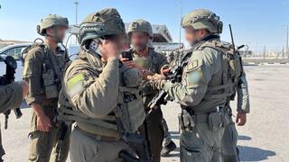 פיגוע ירי מעבר אלנבי פצוע פצועים מחבל מחבלים הרוג הרוגים נהרגו כלי נשק אקדח כוח כוחות צה"ל חיילים לוחמים