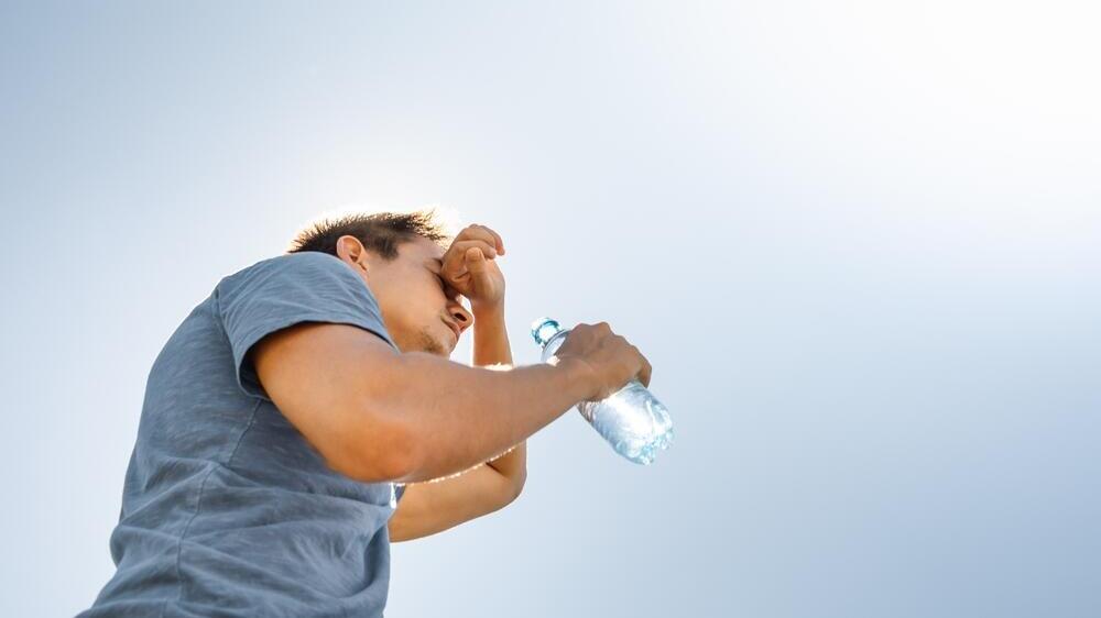'Children lose fluids quickly, especially during the summer' (Photo: shutterstock) התייבשות חום