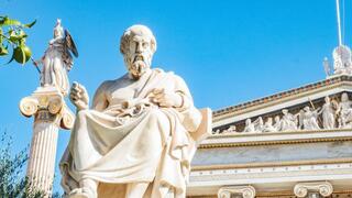 פסלו של אפלטון