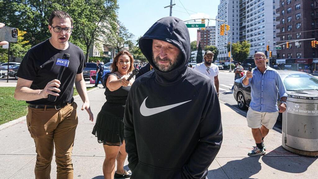 ג'רמי אהרון פיסטל מובל לבית המשפט בניו יורק