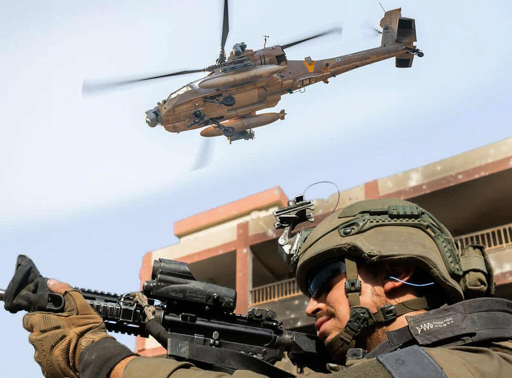 Israeli Apache supports troops in Gaza 