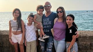 נסרין ומשפחתה