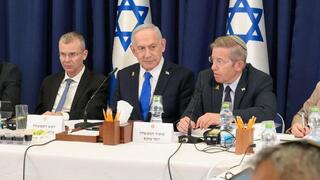 ראש הממשלה בנימין נתניהו, ישיבת ממשלה