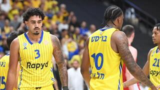 שחקן מכבי ת"א מרסיו סנטוס