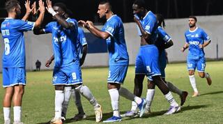 שחקני בני יהודה חוגגים