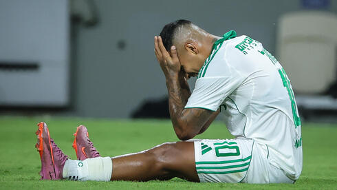 שחקן מכבי חיפה מתיאס נהואל