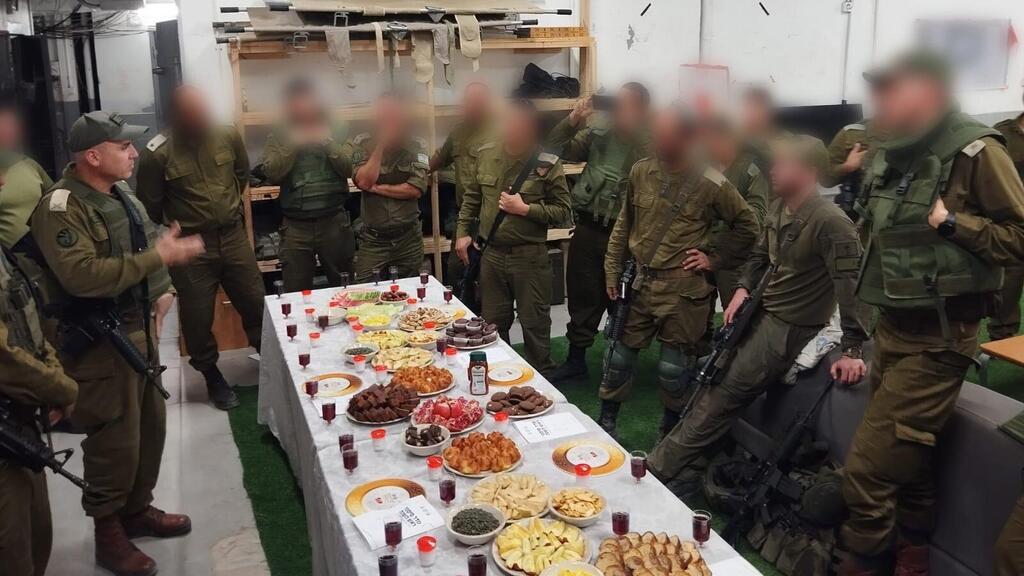 סיור בכירי אגף הטכנולוגיה והלוגיסטיקה לקראת היערכות צה"ל לחגי תשרי