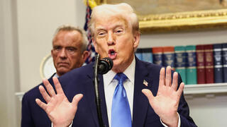 נשיא ארה"ב דונלד טראמפ ושר הבריאות האמריקני רוברט פ. קנדי ג'וניור